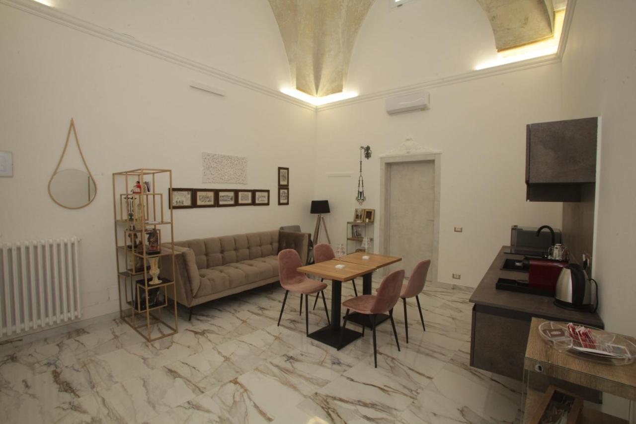 La Dimora Di Re Idomeneo Panzió Lecce Kültér fotó
