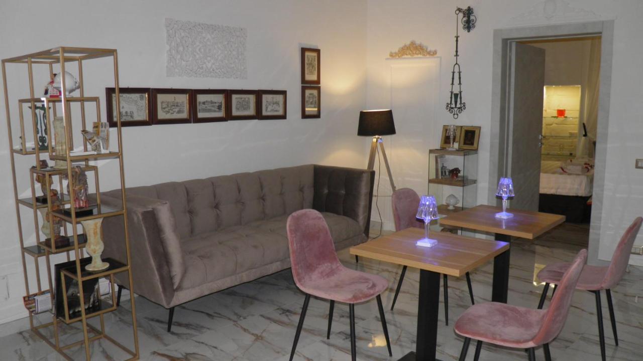 La Dimora Di Re Idomeneo Panzió Lecce Kültér fotó