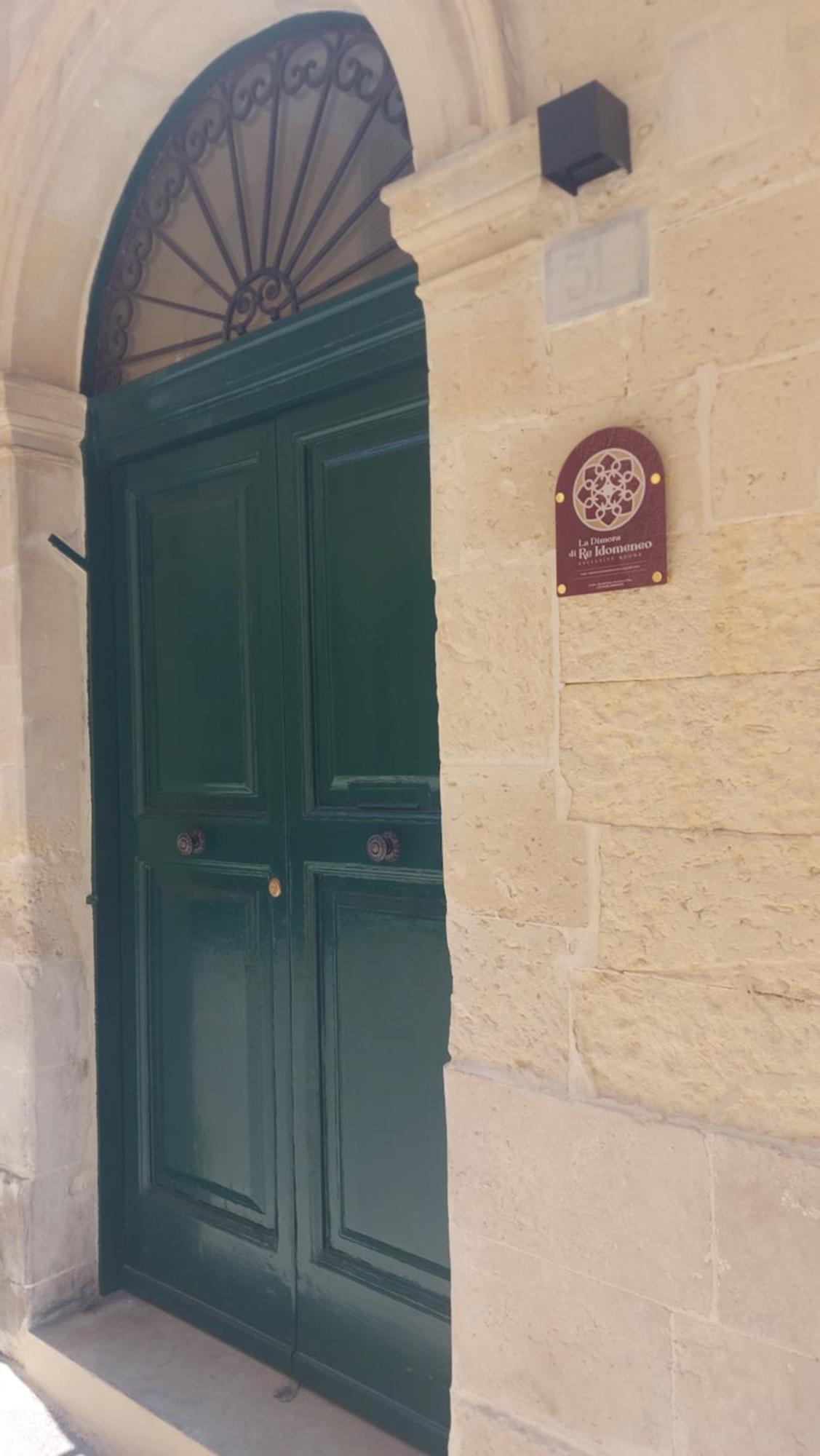 La Dimora Di Re Idomeneo Panzió Lecce Kültér fotó